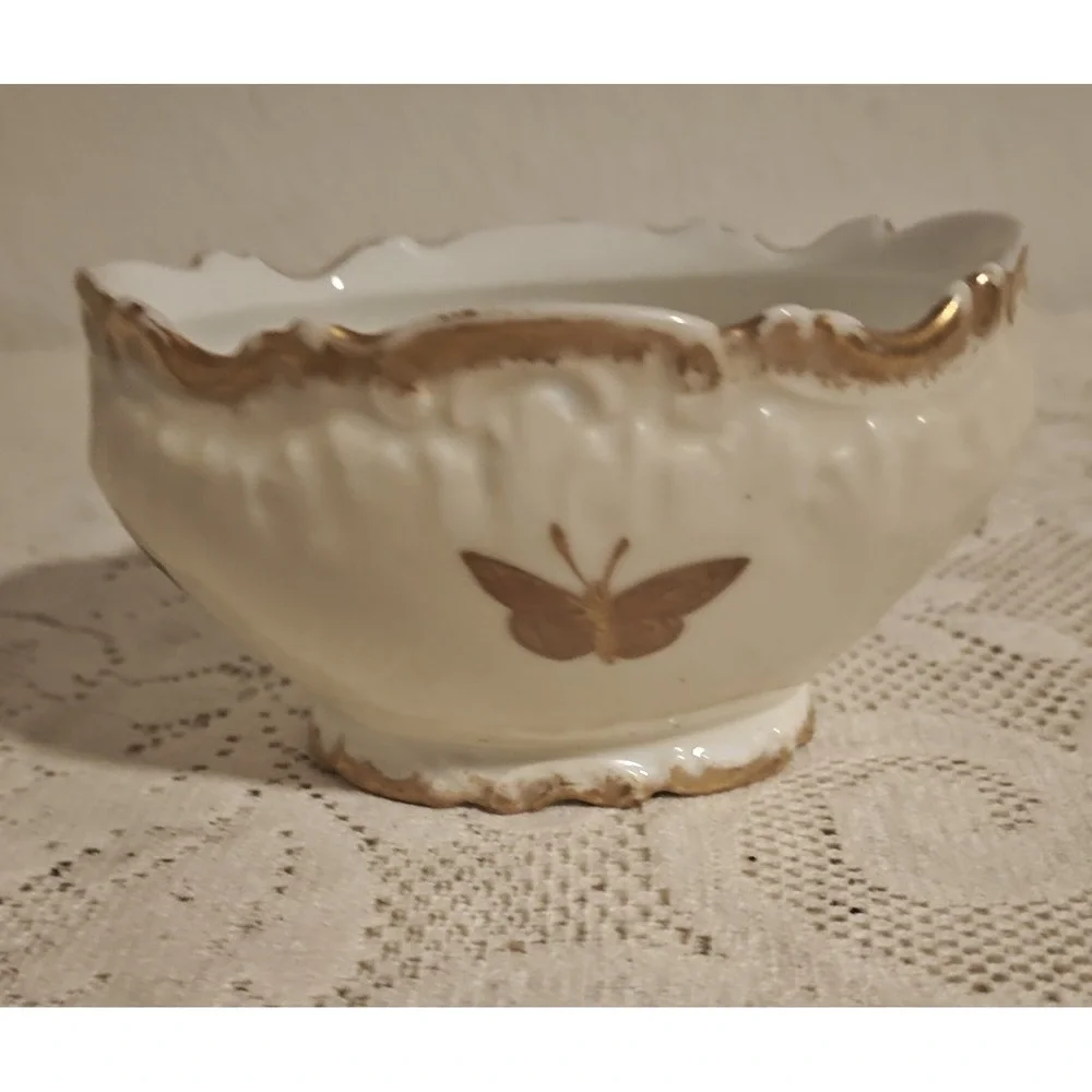 c1900 Limoges Elite Works Porcelain Bowl scalloped footed Gold Round Small